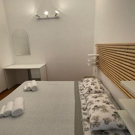 Apartamento Cleo Rosa Ancona Exterior foto